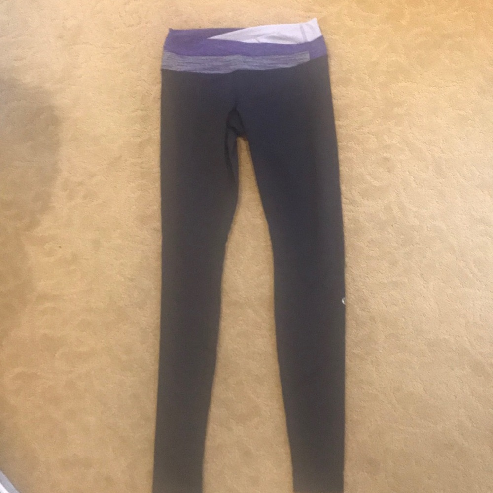 Lululemon size 6 legging excellent condition